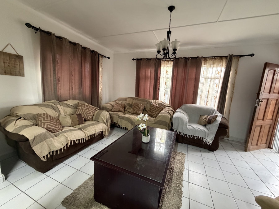 5 Bedroom Property for Sale in Morningside Eastern Cape